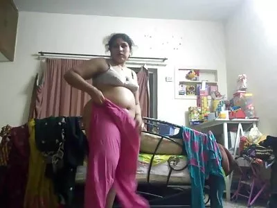 بیتھنی بینز ایک بار پھر اس پر فلم سکس تر کی واپس !!